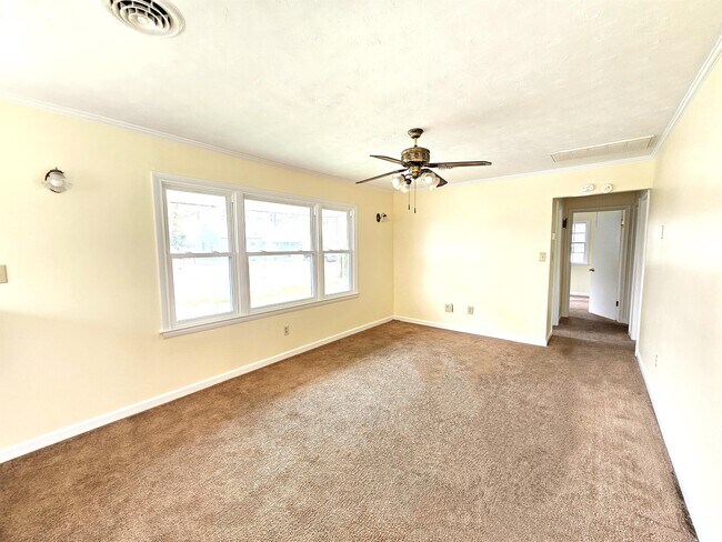 Building Photo - 1306 Hamilton St