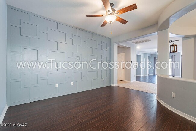 Building Photo - 1254 W Versilia Dr