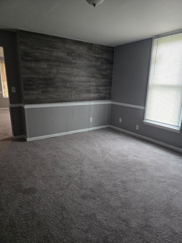 Building Photo - 2123 Highland Ave