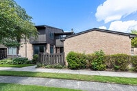 Building Photo - 37331 Clubhouse Dr