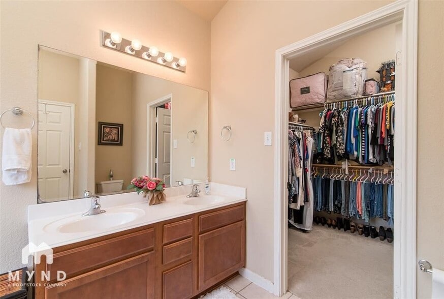 Building Photo - 15835 Marble Bluff Lane