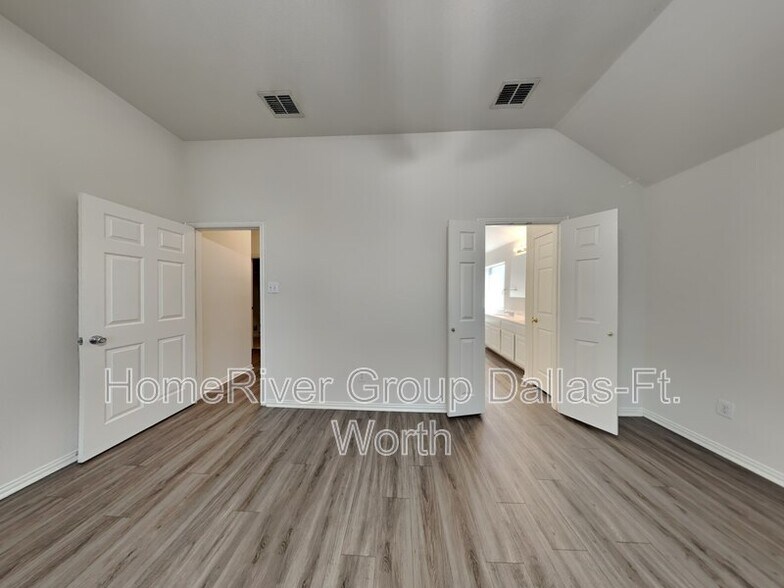 Building Photo - 803 Dover Park Trail