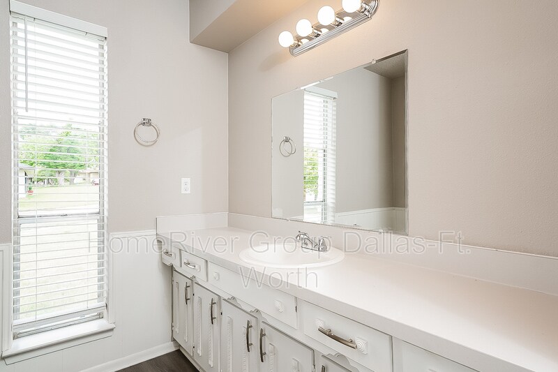 Building Photo - 8258 Westrock Dr