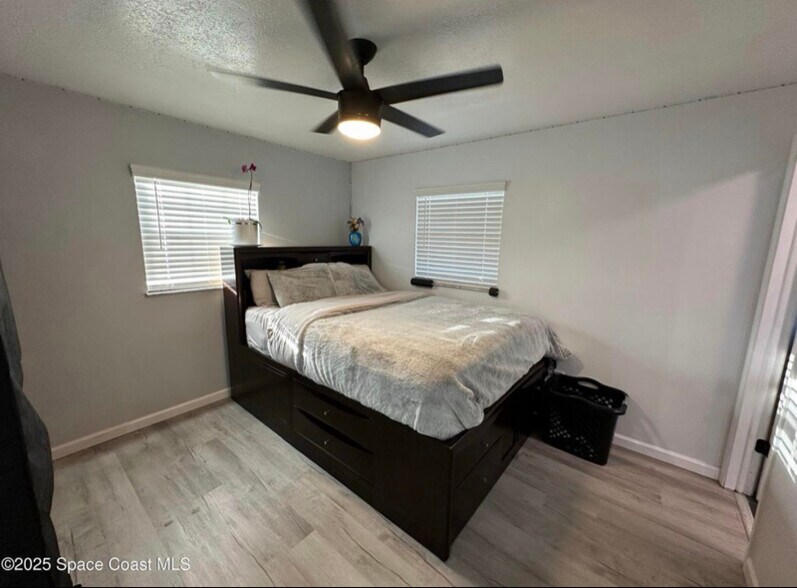 Building Photo - 3782 Catalina Dr