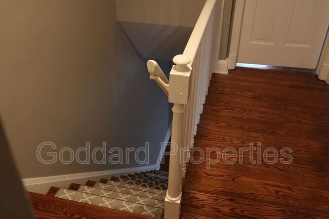 Building Photo - 5916 Northwood Dr