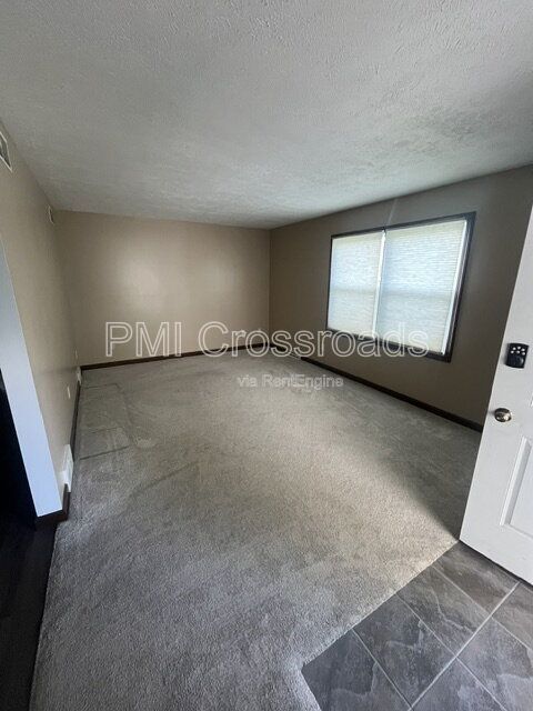 Building Photo - 6752 Bristlewood Dr