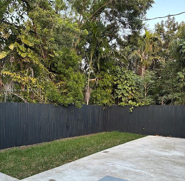 Building Photo - 3631 SW 26th St