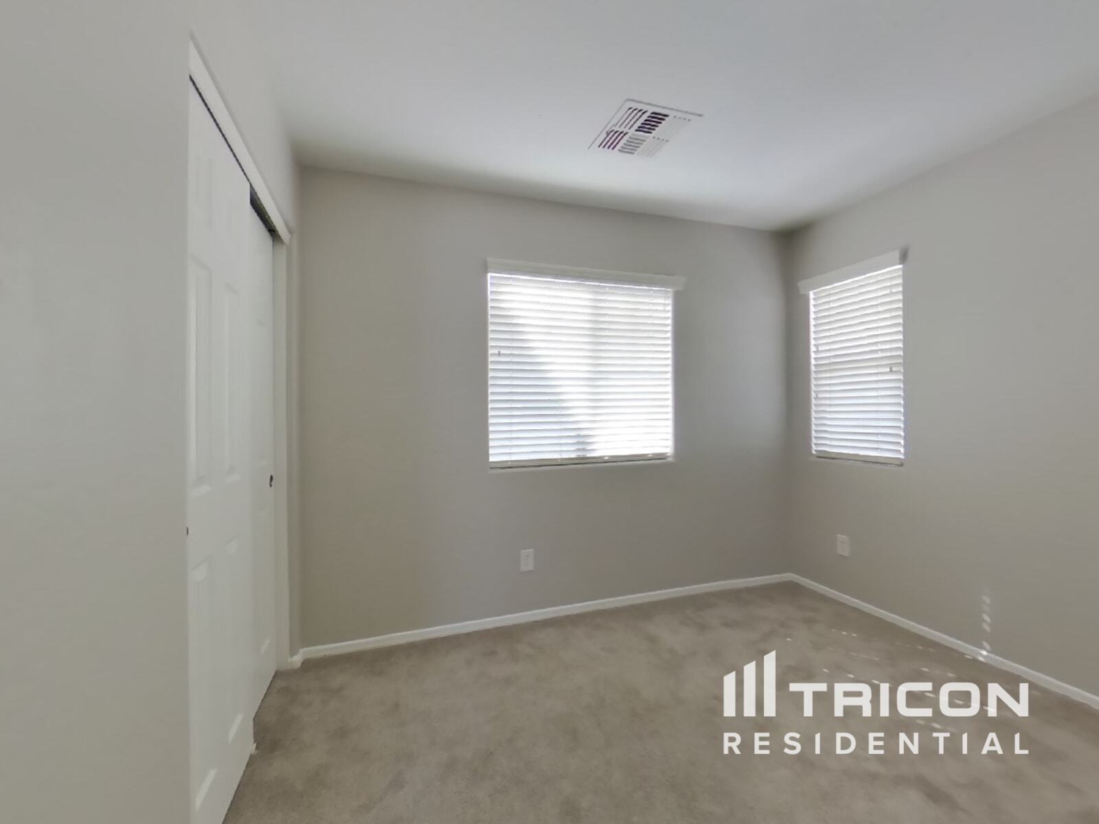 Building Photo - 14132 W Country Gables Dr