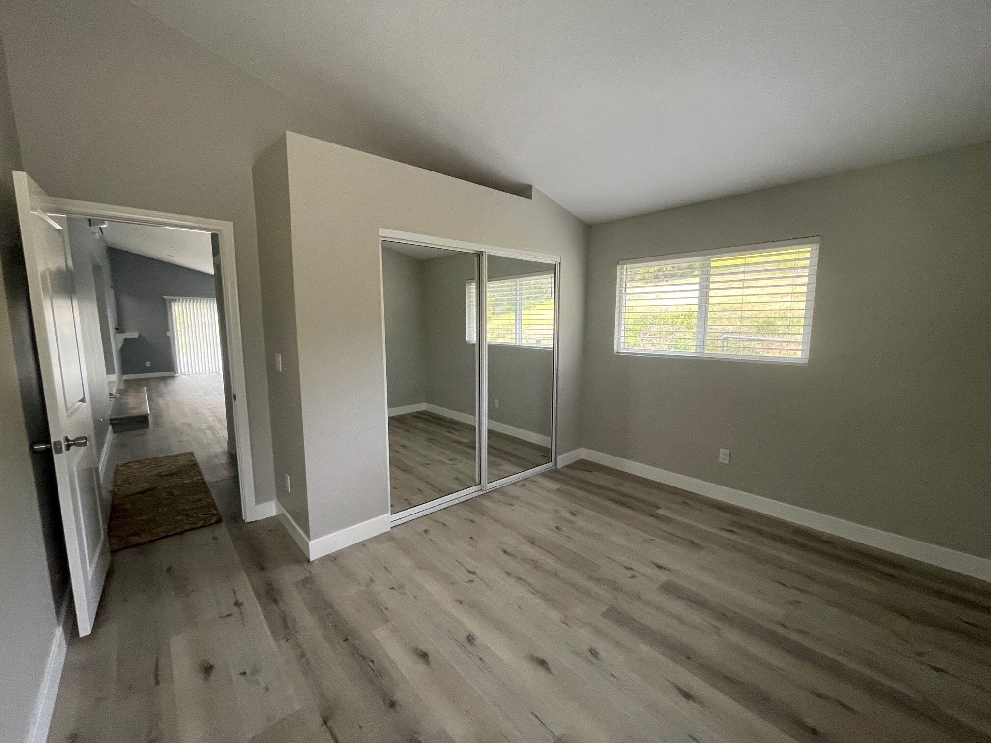 Building Photo - 2737 Sarver Ln