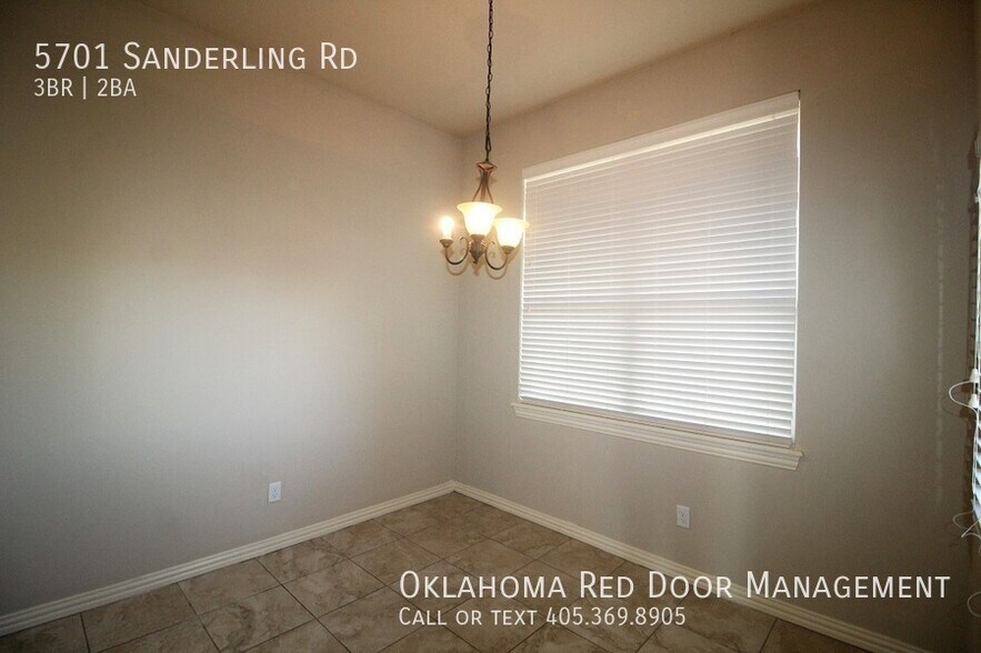 Building Photo - 5701 Sanderling Rd