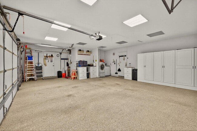 Building Photo - 45668 Pueblo Rd