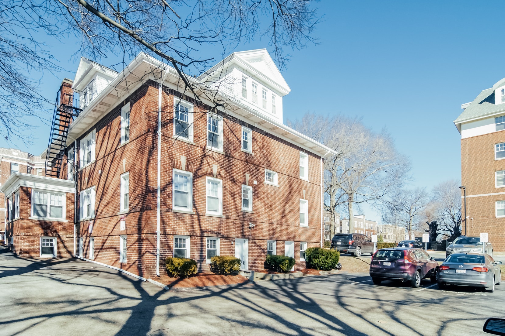 Building Photo - 310 Allston St