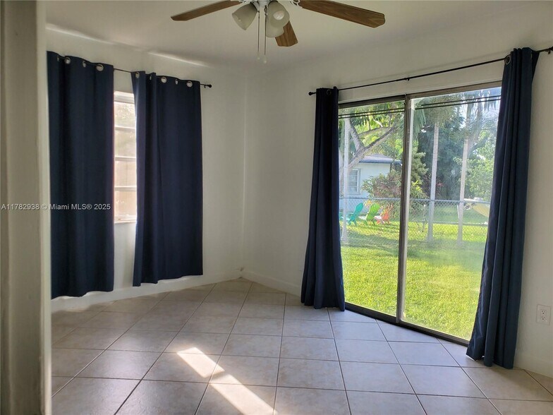 Building Photo - 9401 SW 181st St