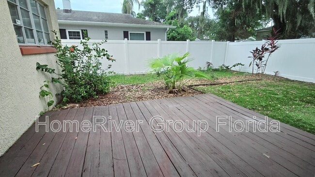 Building Photo - 1700 Aloma Ave