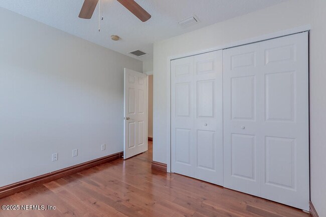 Building Photo - 8985 Redtail Dr
