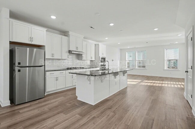 Building Photo - 9240 Walnut Hl Rd NW