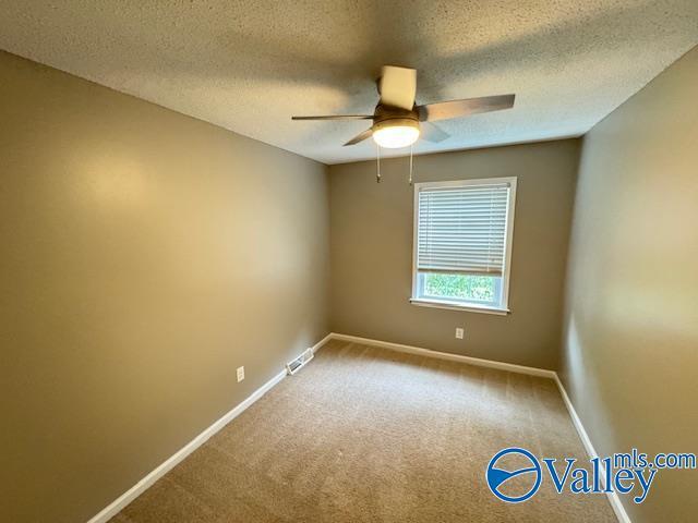 Building Photo - 13003 Camelot Dr SE
