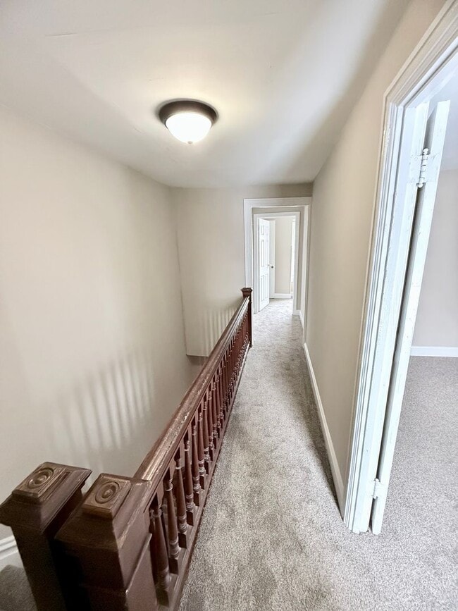 Building Photo - Charming & Spacious Historic 5-Bedroom Home for Rent in Carlisle, PA