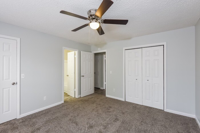 Building Photo - 211 River Song Rd