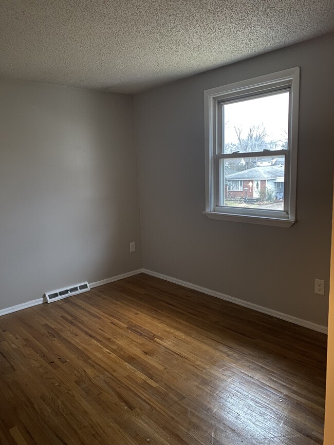 Bedroom 3 - 251 Argus Dr