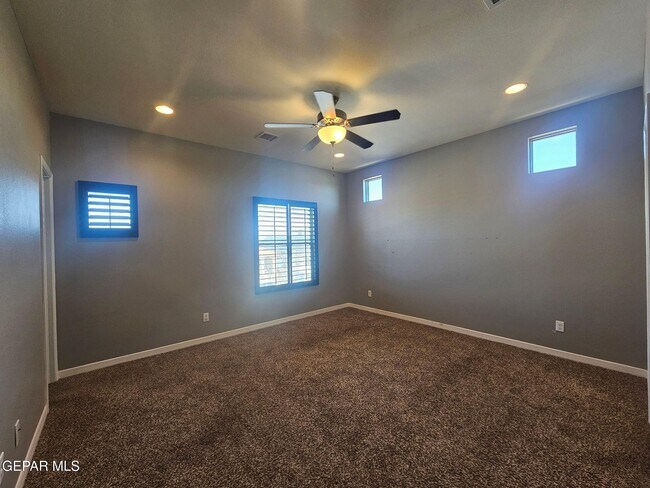 Building Photo - 13470 Selby St