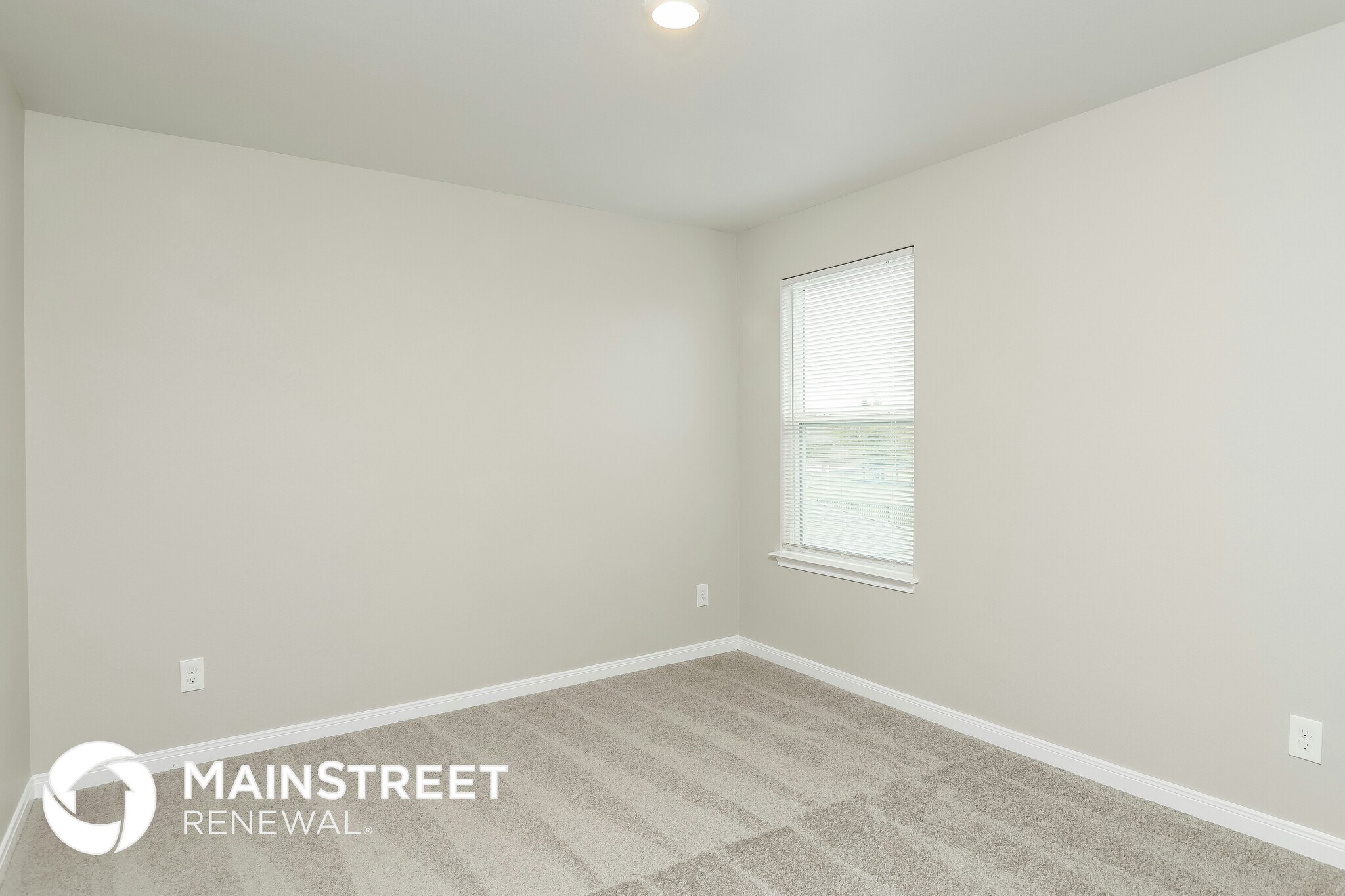 Building Photo - 629 Greenway Trl