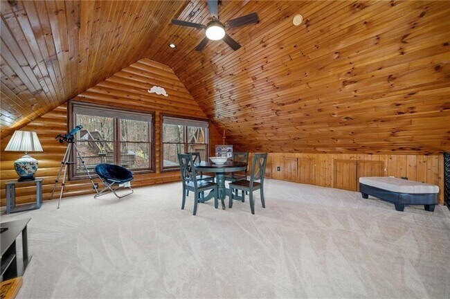 Building Photo - 5281 Laurel Ln