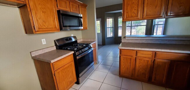 Building Photo - 12525 Tierra Cuervo Dr