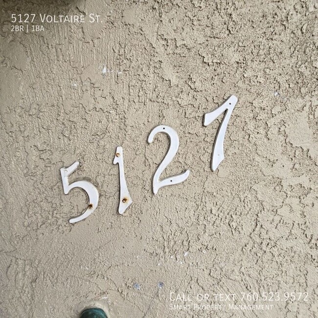 Building Photo - 5127 Voltaire St