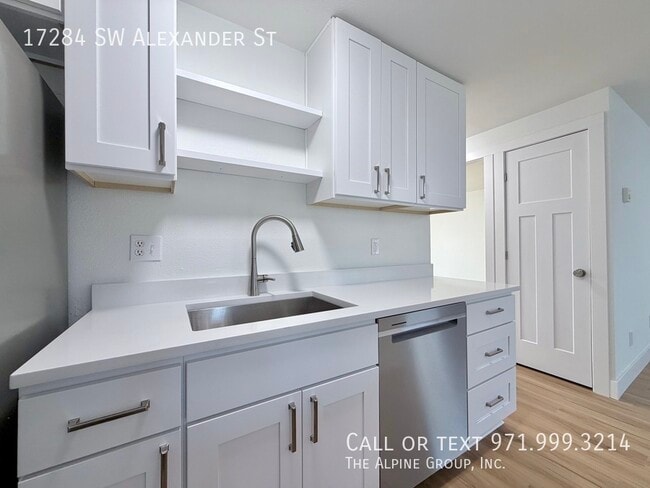 Building Photo - 17284 SW Alexander St