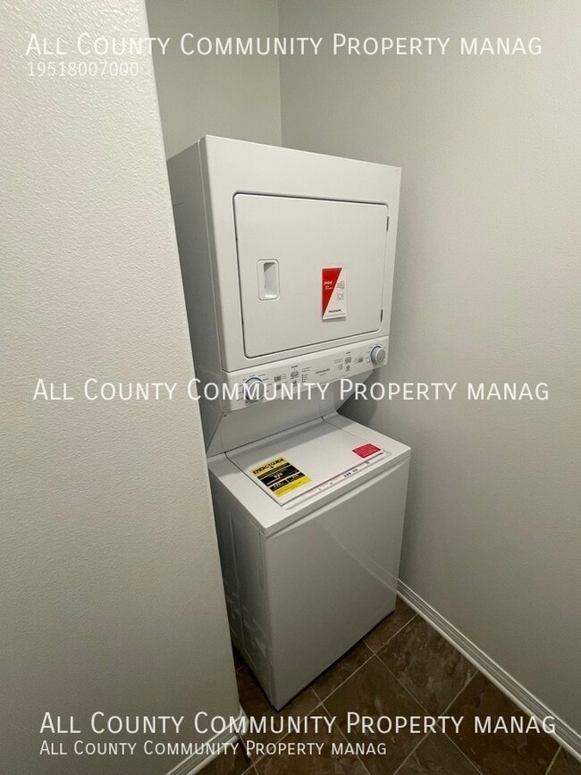 Building Photo - 2398 Diamond Edge Rd