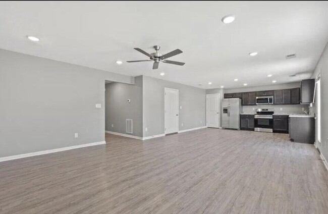 Building Photo - 6080 Arbor Wds Wy