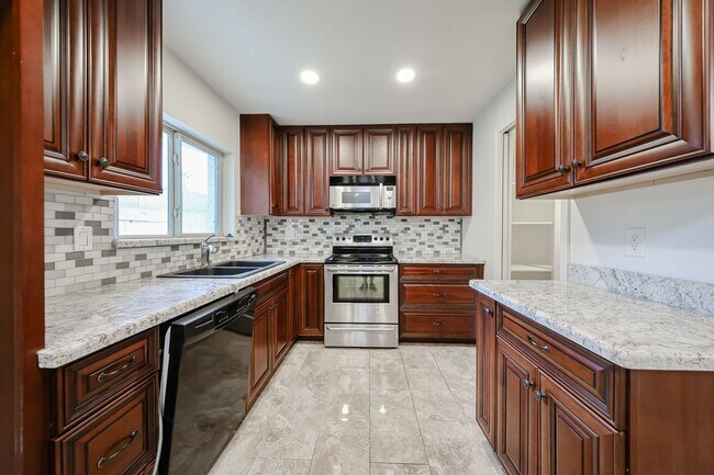 Building Photo - 2851 E Acoma Dr