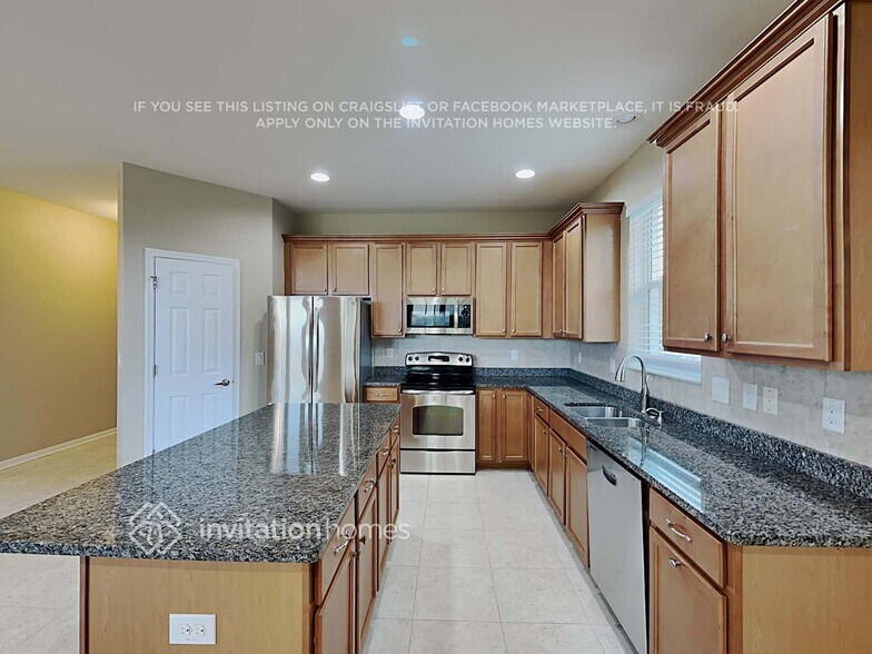 Building Photo - 7821 112th Ave E