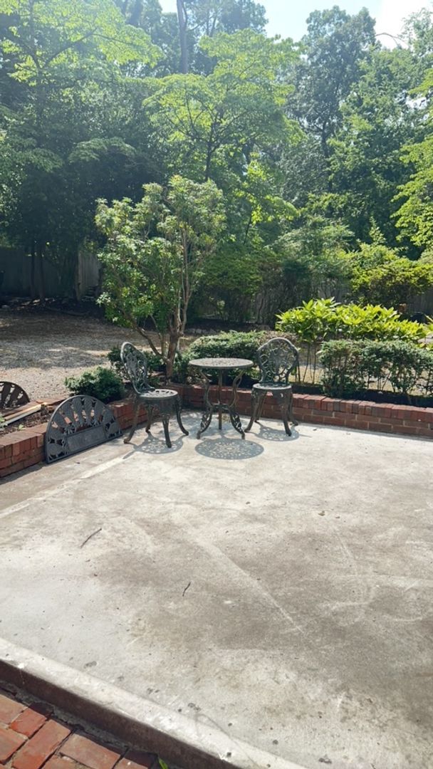 Building Photo - $2500 / 3 br / 2.5 ba / 1546 sqft