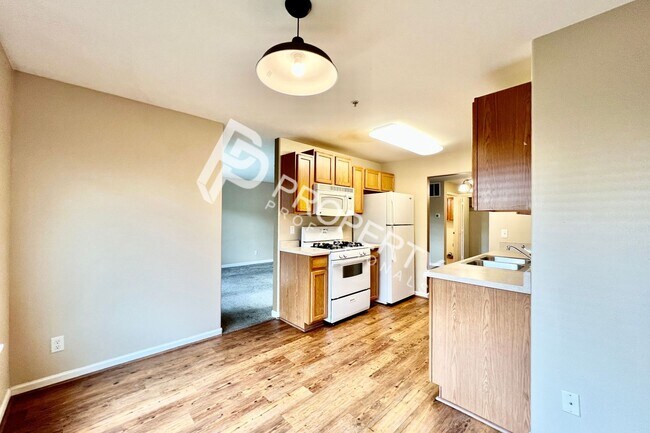 Building Photo - 796 Castle Valley Blvd