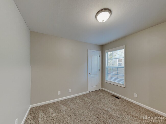 Building Photo - 3759 S Cindy Jo Dr