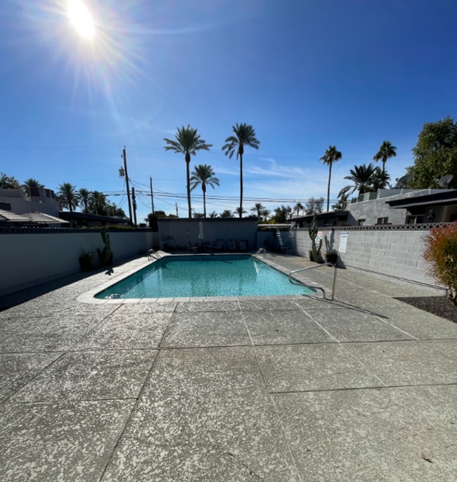 Building Photo - Ready to View Now! Arcadia Lite - 2 bedroom/1 Bath- Adorable Condo and Community-W/T/S are included!