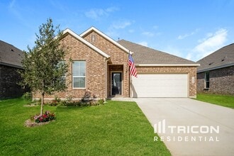 Building Photo - 1820 Adams Dr