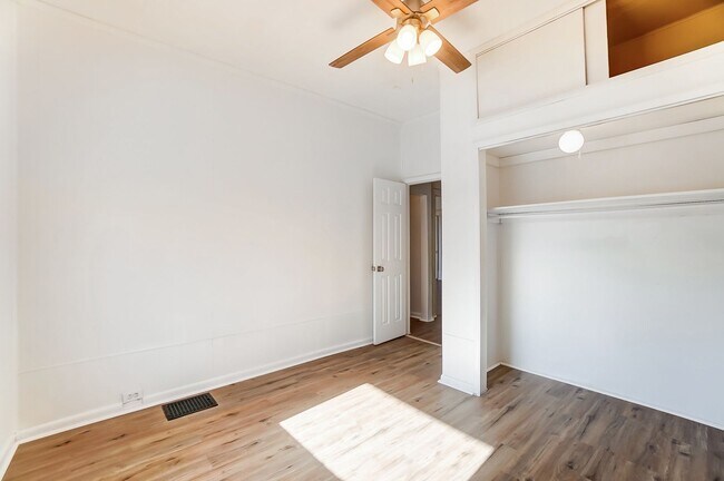 Building Photo - 2854 Shaffer Ave