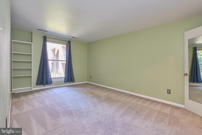 Building Photo - 8302 Tobin Rd