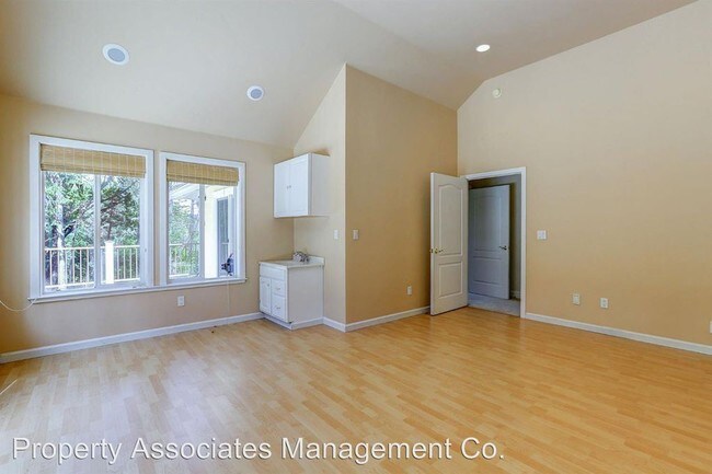 Building Photo - 3 br, 3.5 bath House - 14052 Wings of Morning