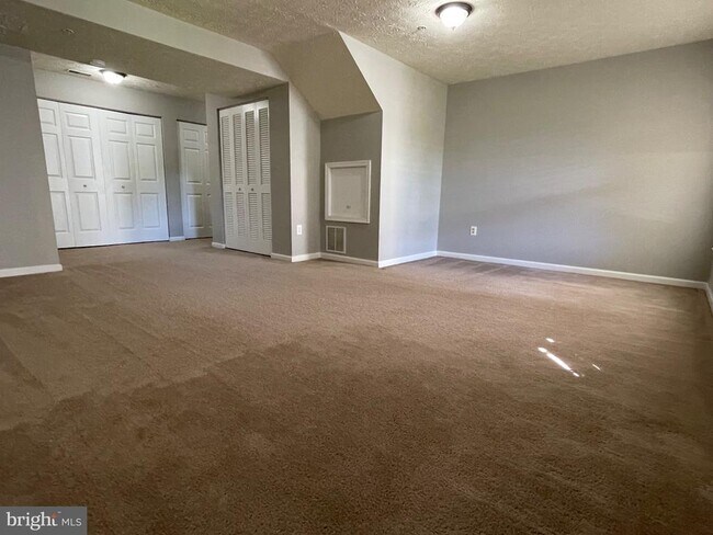 Building Photo - 2713 Piscataway Run Dr