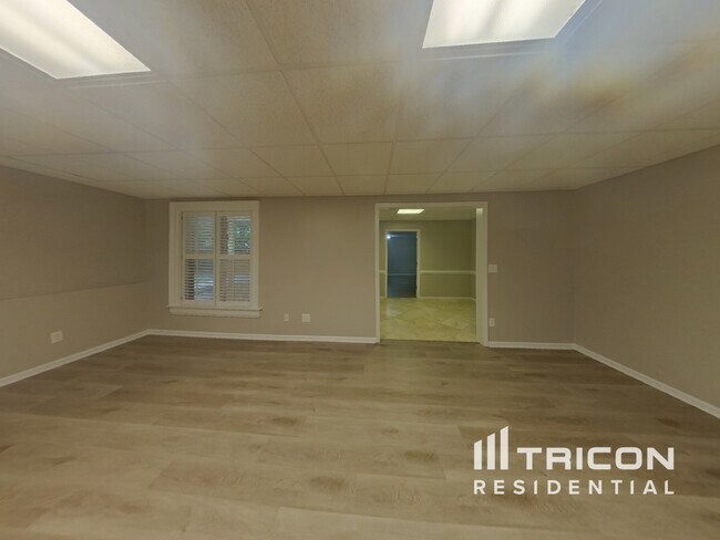 Building Photo - 1464 Hattiesburg Ct