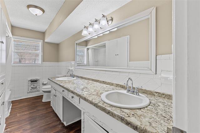 Building Photo - 6305 Chapman Dr