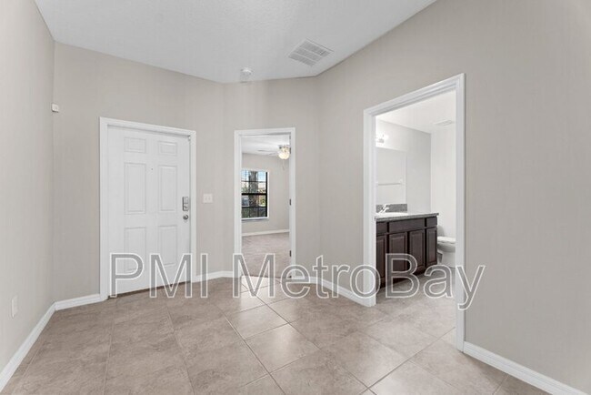 Building Photo - 9703 Sage Creek Dr