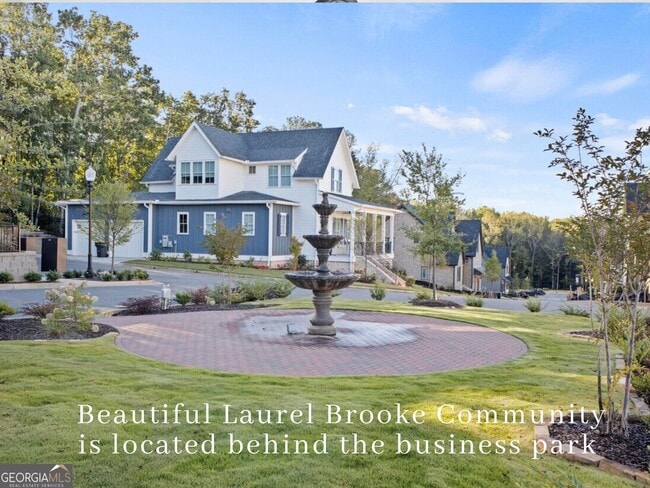 Building Photo - 3042 State St