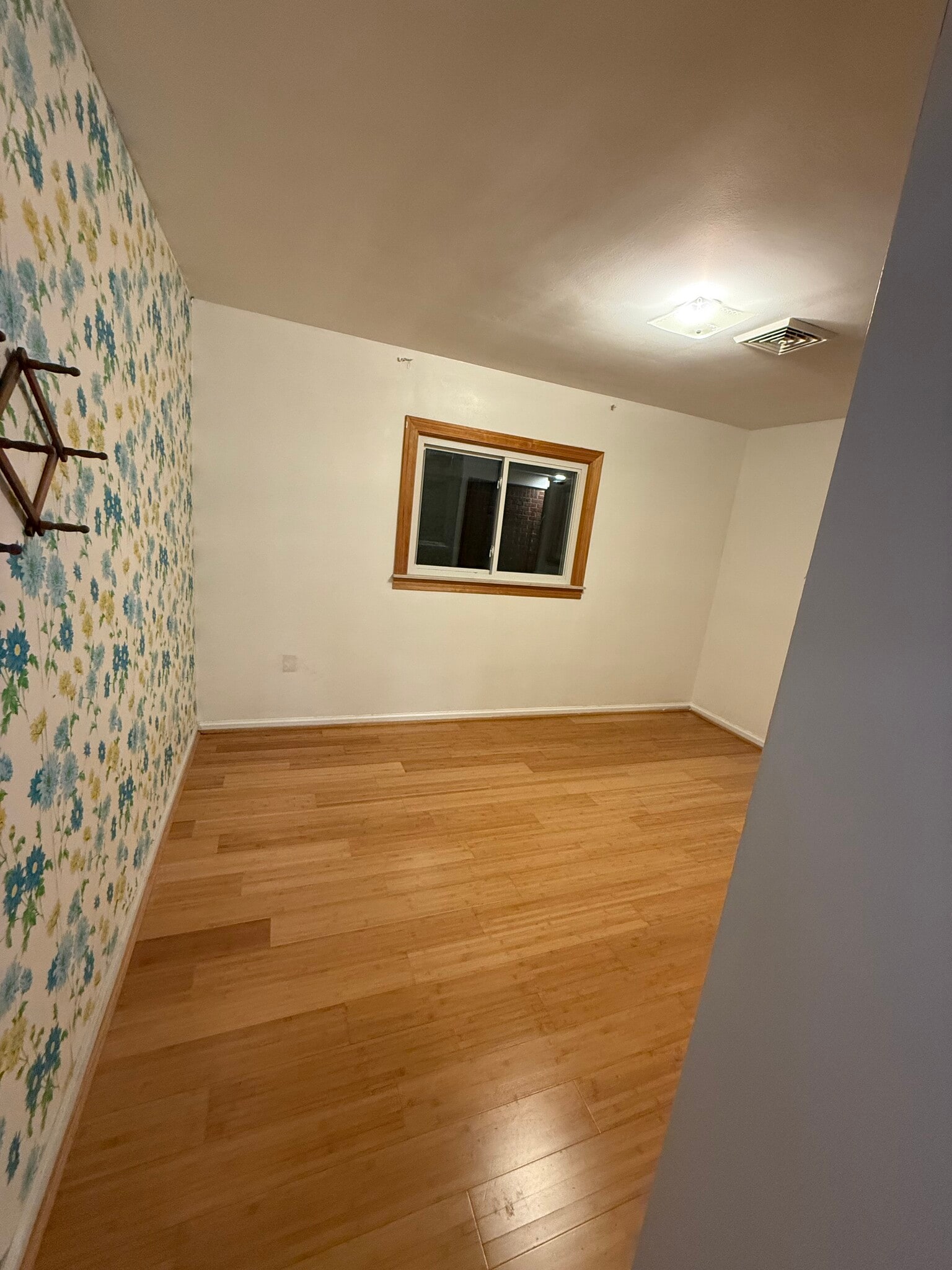 Building Photo - 5654 Burger St