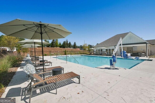 Building Photo - 4501 Denton Dr