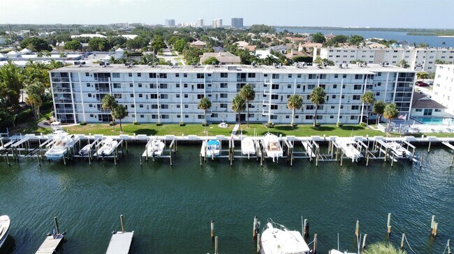 Building Photo - 108 Paradise Harbour Blvd